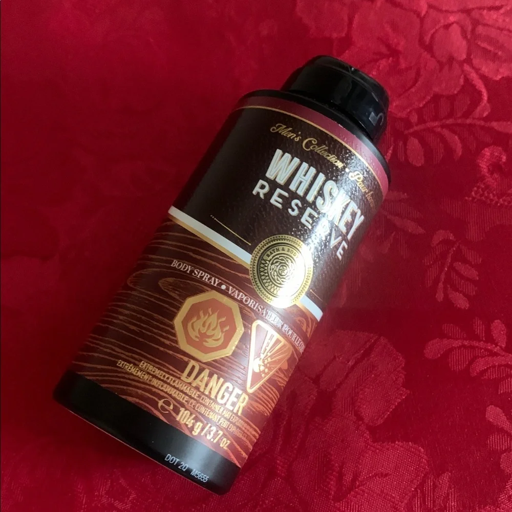 Bath & Body Works Whiskey Reserve Body Spray - Black and Brown 725